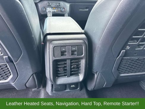 Used 2025 Ford Bronco Badlands AWD/4WD image 13