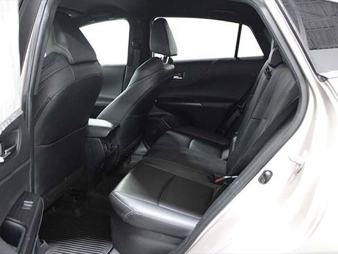 Certified 2022 Toyota Venza XLE AWD/4WD image 13