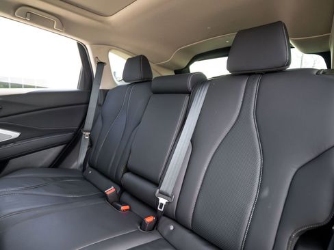 Certified 2025 Acura RDX w/ Technology Package image 40