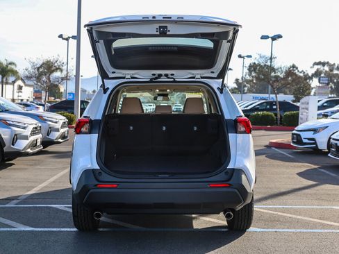 Certified 2025 Toyota RAV4 LE image 26