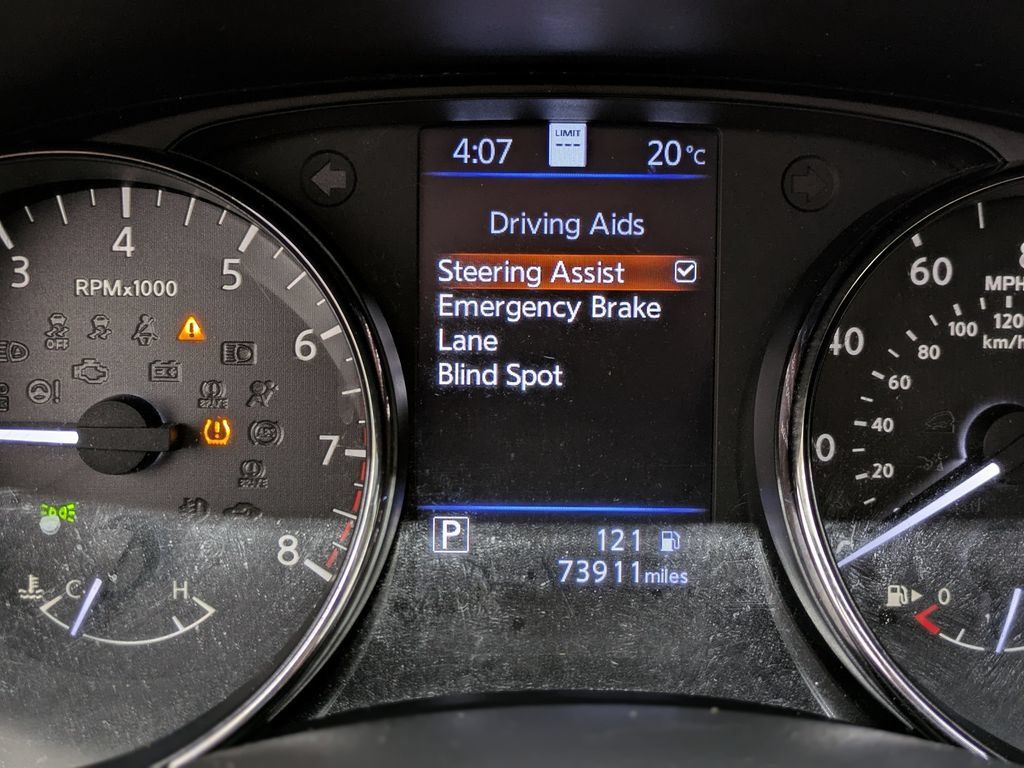 Used 2021 Nissan Rogue Sport SV AWD/4WD image 11