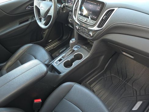 Used 2020 Chevrolet Equinox Premier AWD/4WD image 16