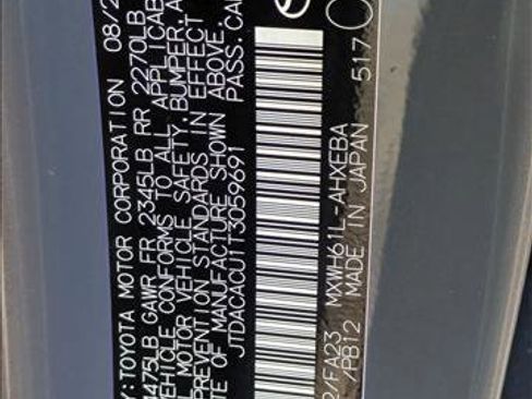 Used 2026 Toyota Prius Plug-In Hybrid image 24