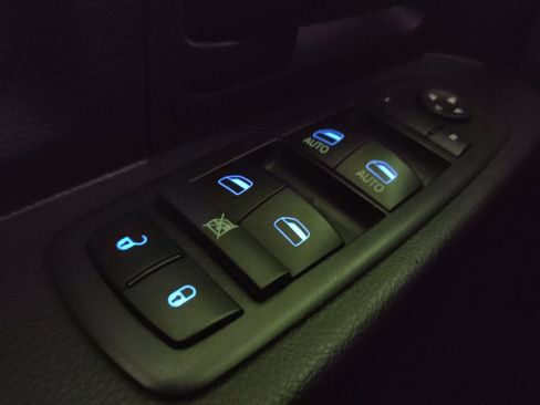 Used 2019 RAM 1500 Express AWD/4WD image 27