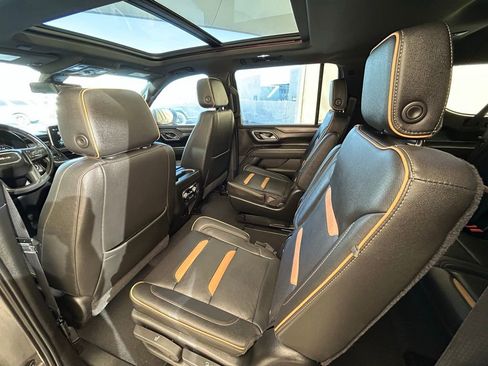 Used 2021 GMC Yukon XL AT4 image 28