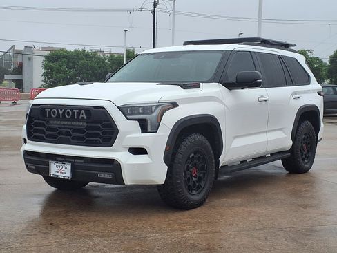 Used 2023 Toyota Sequoia TRD Pro AWD/4WD image 3
