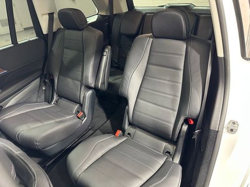 New 2026 Mercedes-Benz GLS 450 4MATIC image 17