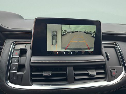 Used 2024 GMC Yukon XL AT4 w/ Technology Package AWD/4WD image 24