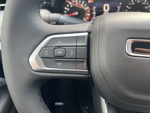 New 2026 Jeep Compass Limited image 24