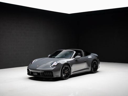 Used 2025 Porsche 911 Targa 4 GTS AWD/4WD image 6
