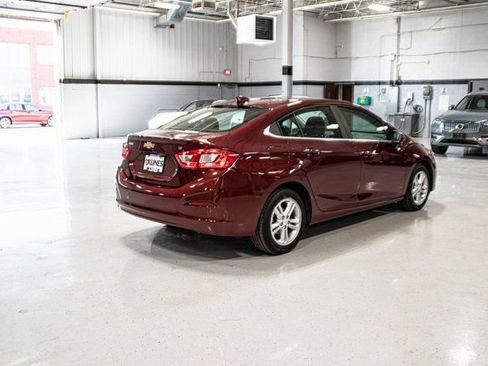 Used 2016 Chevrolet Cruze LT w/ Sun And Sound Package image 4