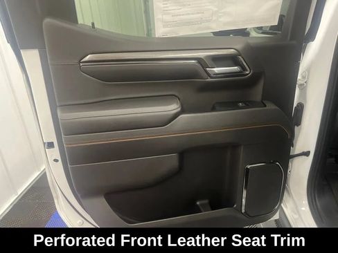 Used 2022 GMC Sierra 1500 AT4 w/ AT4 Preferred Package AWD/4WD image 18