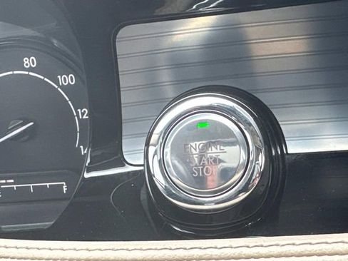 Used 2022 Lincoln Corsair Standard w/ Premium Package image 39