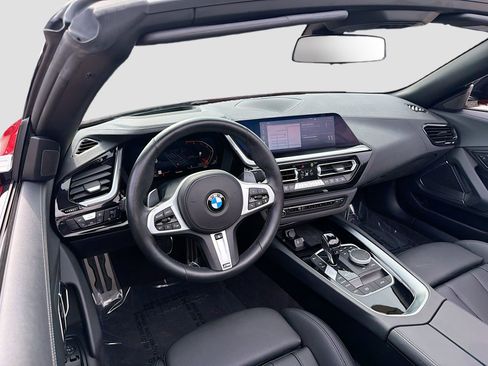 Certified 2025 BMW Z4 sDrive30i image 23