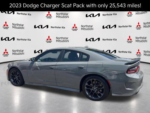Used 2023 Dodge Charger Scat Pack w/ Navigation & Travel Group RWD image 3