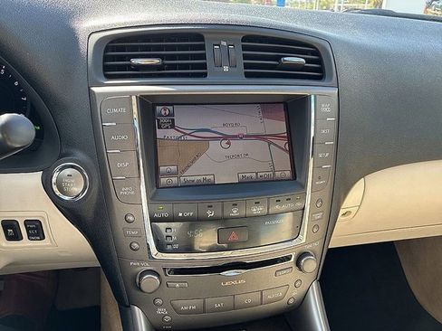 Used 2010 Lexus IS 350C image 26