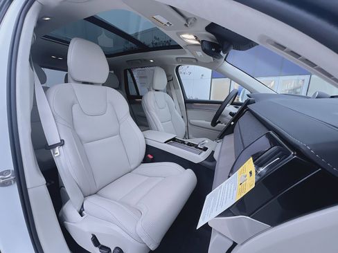 New 2026 Volvo XC90 T8 Ultra w/ Lounge Package image 28