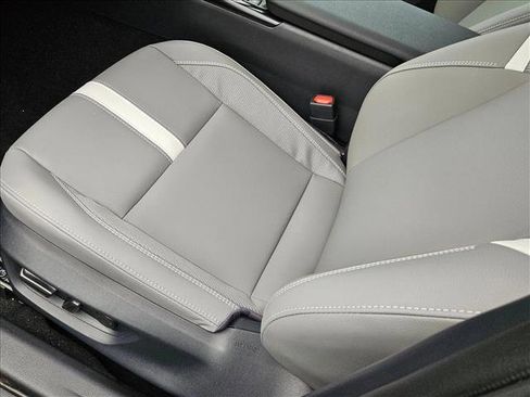 New 2026 Toyota Camry SE image 4