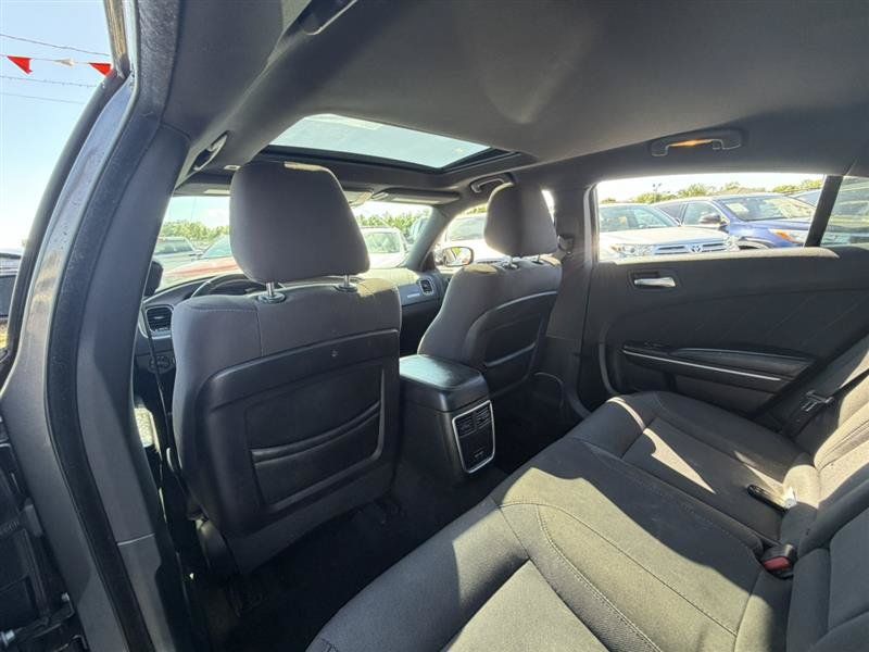 Used 2019 Dodge Charger SXT RWD image 22