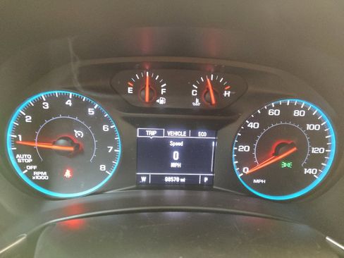 Used 2018 Chevrolet Equinox LT image 23