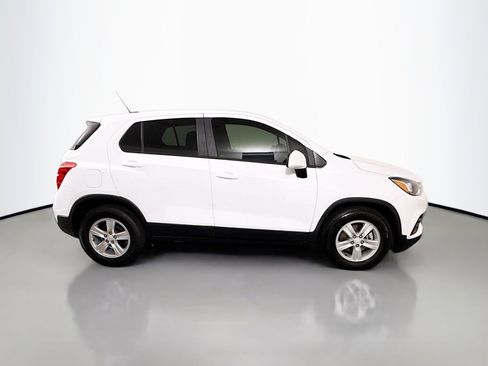 Used 2021 Chevrolet Trax LS w/ Tint and Cruise Package image 11