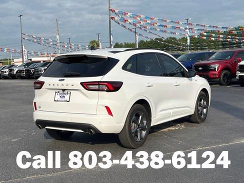 Used 2023 Ford Escape ST-Line w/ Tech Pack #1 FWD image 3
