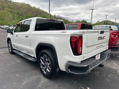 Used 2023 GMC Sierra 1500 SLT w/ SLT Premium Plus Package AWD/4WD image 4