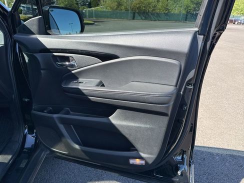 Used 2020 Honda Pilot Touring image 27