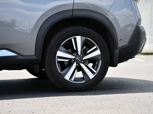 Used 2023 Nissan Rogue SL w/ SL Premium Package FWD image 11