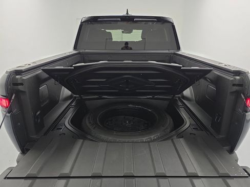 Used 2022 Rivian R1T Adventure image 15