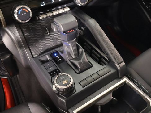 Used 2024 Toyota Tacoma TRD Sport AWD/4WD image 7