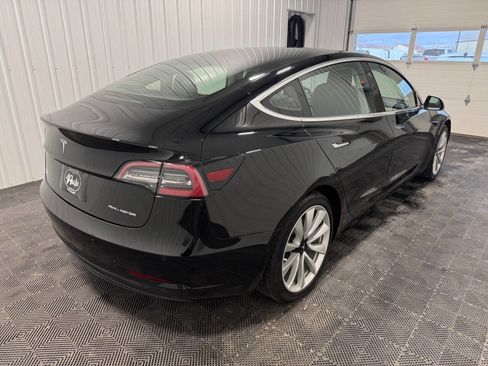 Used 2018 Tesla Model 3 Long Range image 3