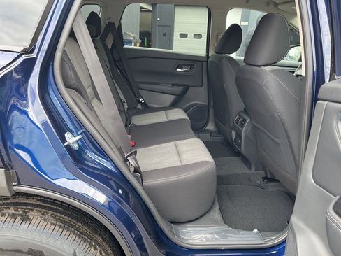 New 2026 Nissan Rogue SV AWD/4WD image 23