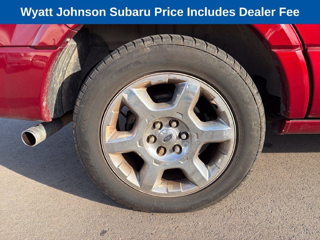 Used 2013 Ford Expedition Limited RWD image 10