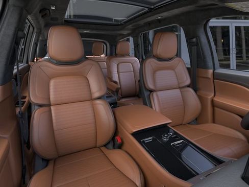 New 2026 Lincoln Aviator Black Label w/ Dynamic Handling Package AWD/4WD image 10