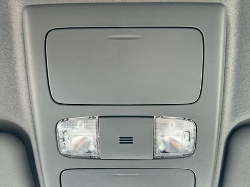 Used 2015 Toyota Tacoma PreRunner w/ Convenience Package RWD image 24