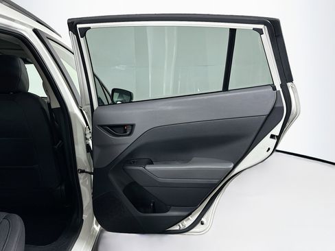 Used 2024 Subaru Crosstrek 2.0i Premium image 29