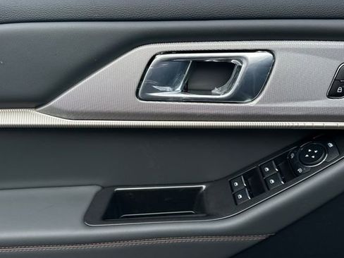 New 2026 Ford Explorer Active image 10