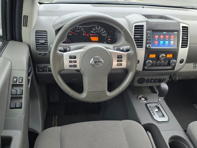 Used 2020 Nissan Frontier SV w/ Midnight Edition Floor Mats RWD image 11