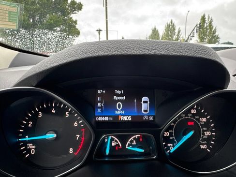 Used 2018 Ford Escape SE w/ Ford Safe & Smart Package AWD/4WD image 10