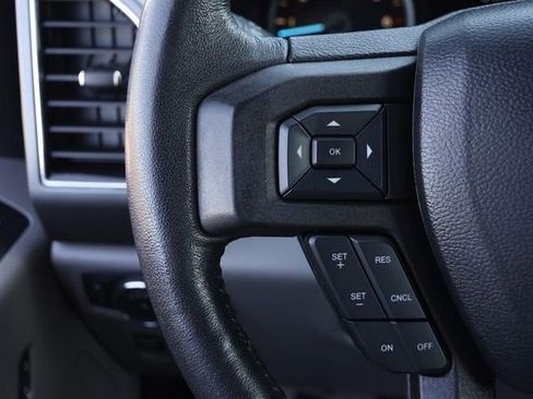 Used 2018 Ford F150 XLT w/ Equipment Group 302A Luxury AWD/4WD image 11