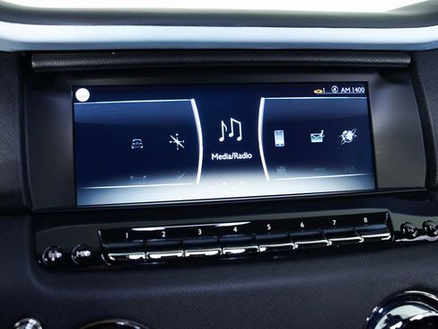 Used 2024 Rolls-Royce Cullinan Black Badge image 36