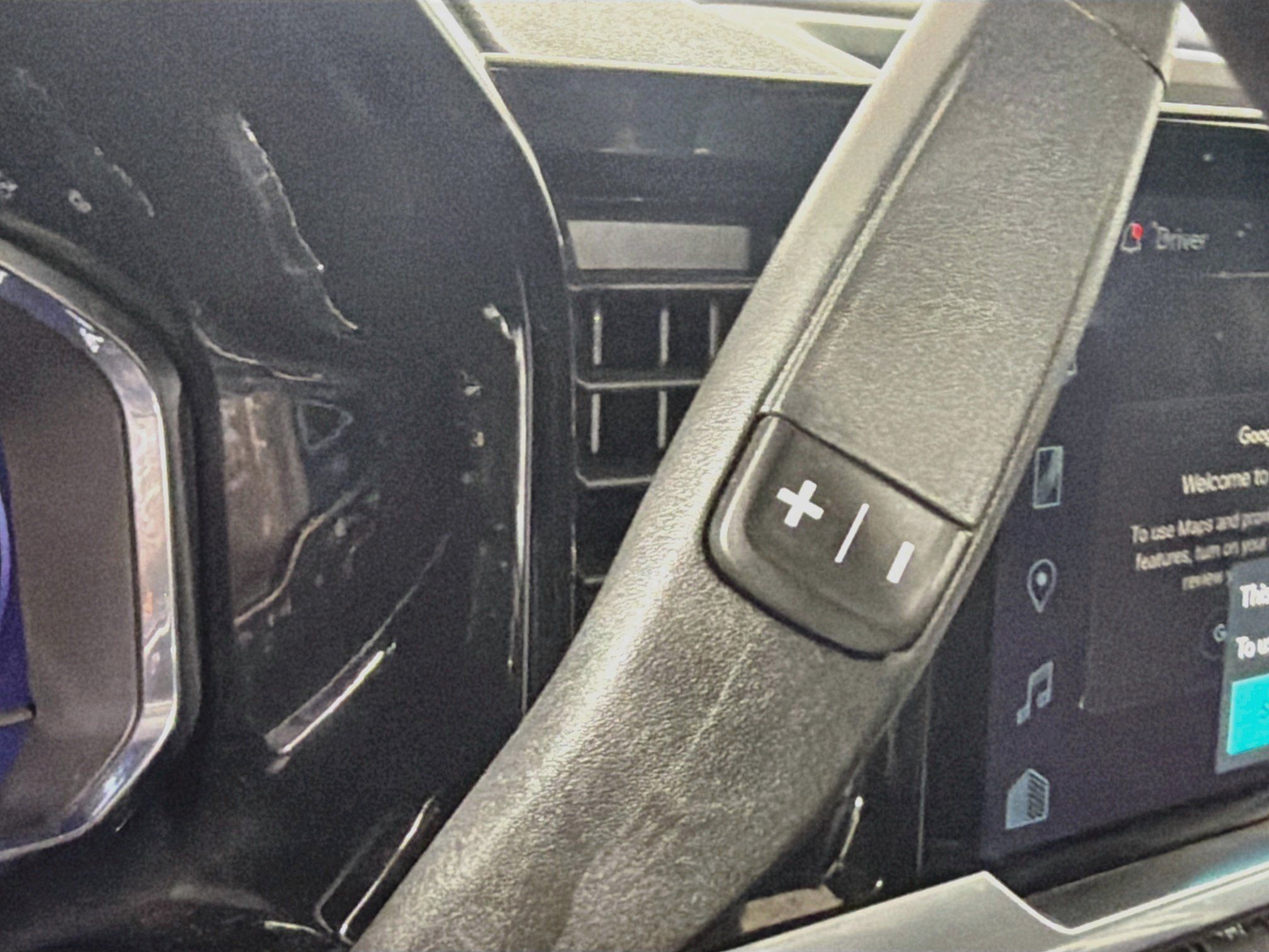 Used 2024 Chevrolet Silverado 1500 LT AWD/4WD image 24