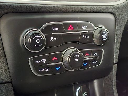 Used 2020 Dodge Charger SXT image 28