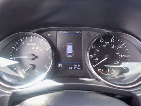 Used 2019 Nissan Rogue SV FWD image 15