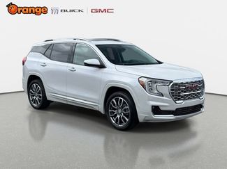 Used 2024 GMC Terrain Denali w/ Denali Premium Package AWD/4WD video 1