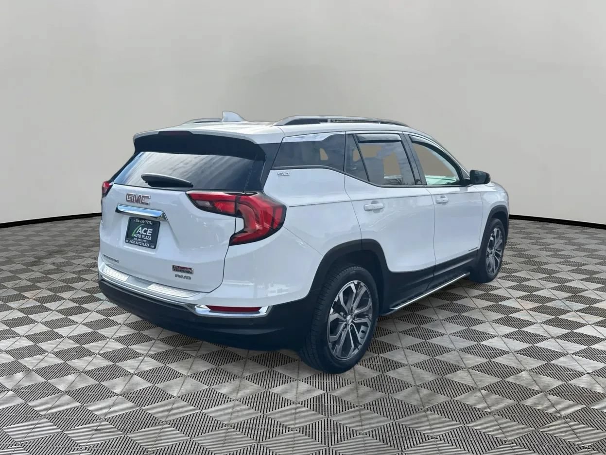 Used 2021 GMC Terrain SLT w/ Infotainment Package II AWD/4WD image 5