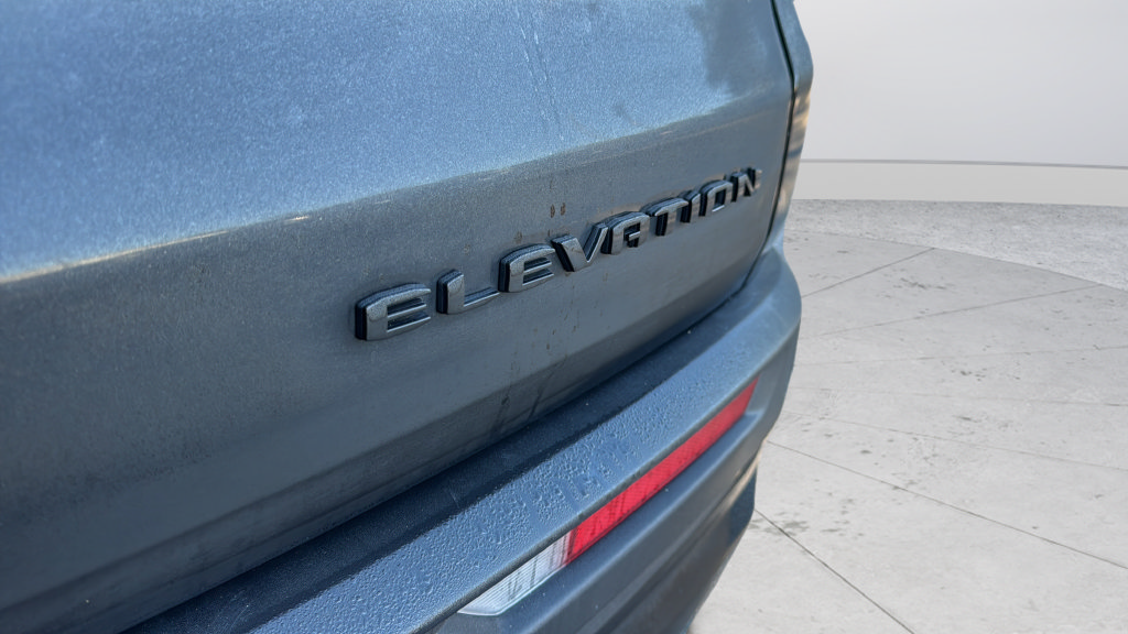 Certified 2025 GMC Acadia Elevation w/ Black Edition FWD image 30