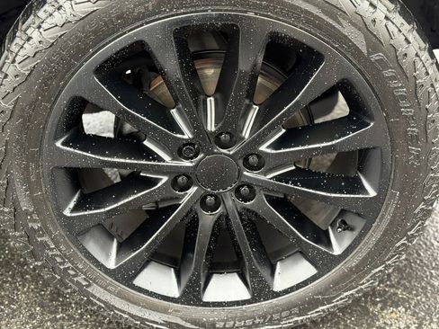 Used 2020 Ford F150 Limited image 9