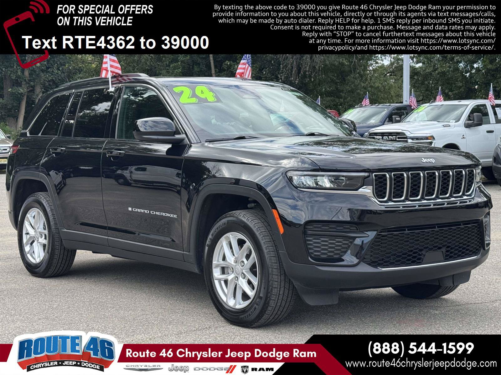 Used 2024 Jeep Grand Cherokee Laredo X w/ Luxury Tech Group I AWD/4WD image 1